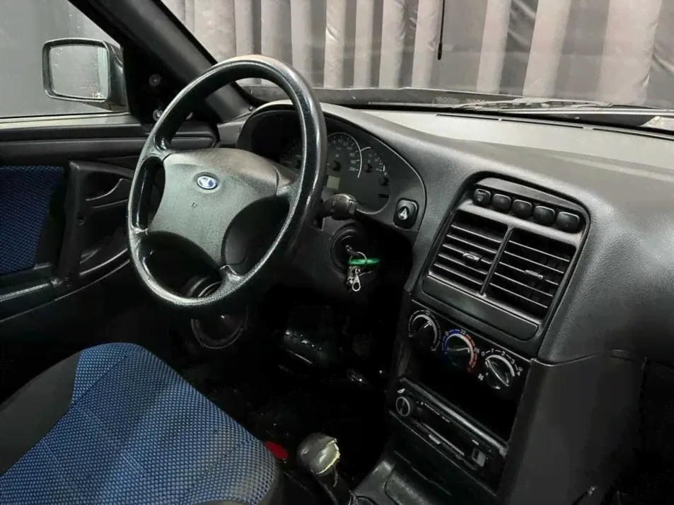 LADA 2112 с пробегом-2