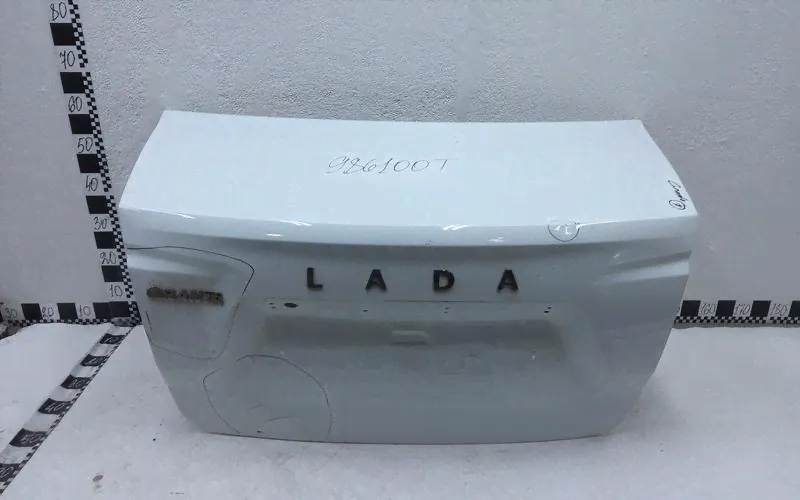 Крышка багажника Lada Granta Sedan Restail-2
