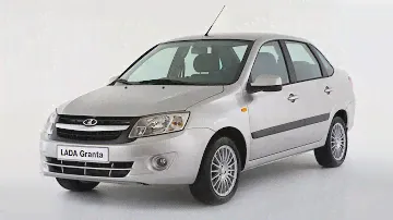 Замена лобового стекла на Lada Granta в Казани.