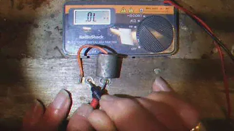 Go/No-go test of an ignition condenser