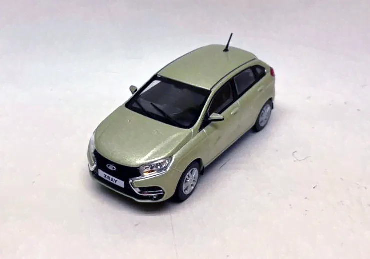 Lada X-Ray серия "Автолегенды СССР и соцстран" вып.№282 (без журнала,комиссия)