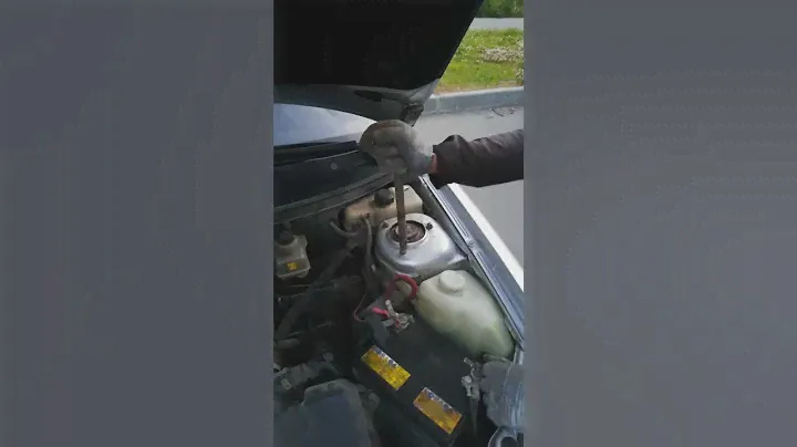 Приора занизели а капот не закрывается