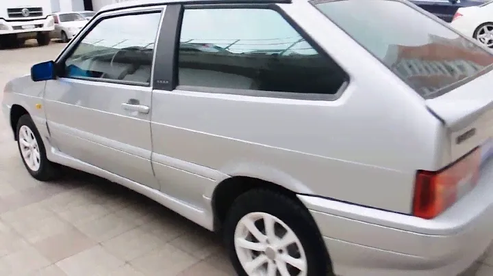 ВАЗ (Lada) 2113 1.6 MT (81 л.с.) 2008г