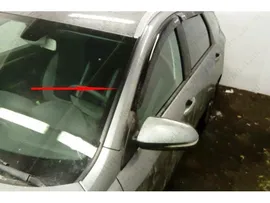 Водосток лобового стекла Lada Vesta SW Cross 2017-