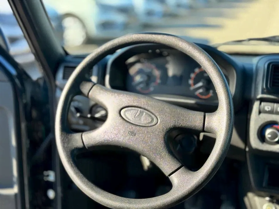 LADA Niva Legend BLACK'24-0