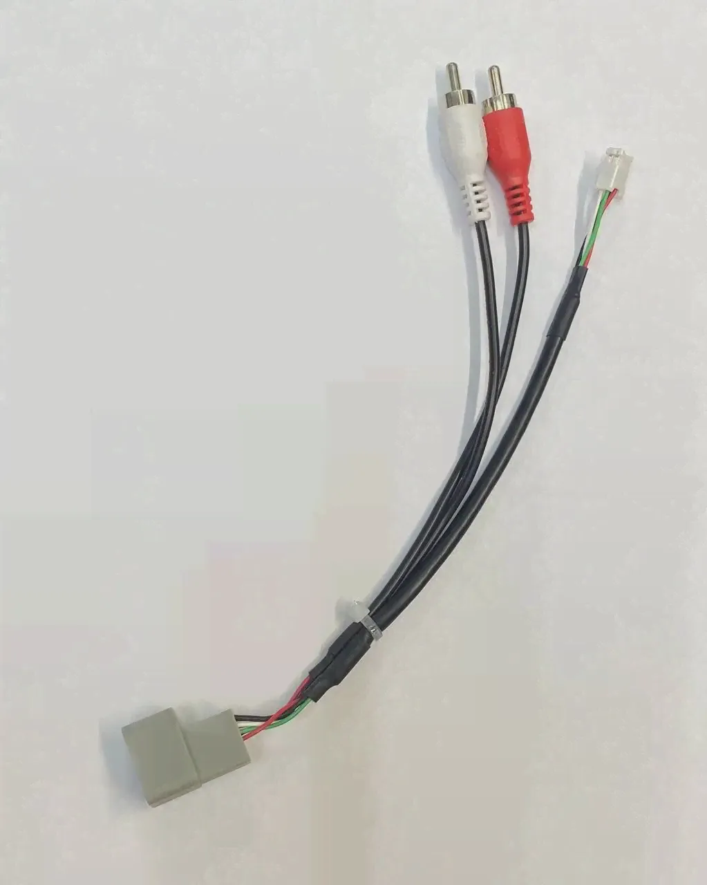 🛍 Переходник USB-AUX для LADA Vesta, NISSAN-1