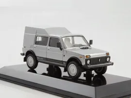 Масштабная модель 1:43 Грузопассажирский автомобиль ВАЗ-2131-770 "Нива" (Lada 4х4) серебристый (Lastochka)