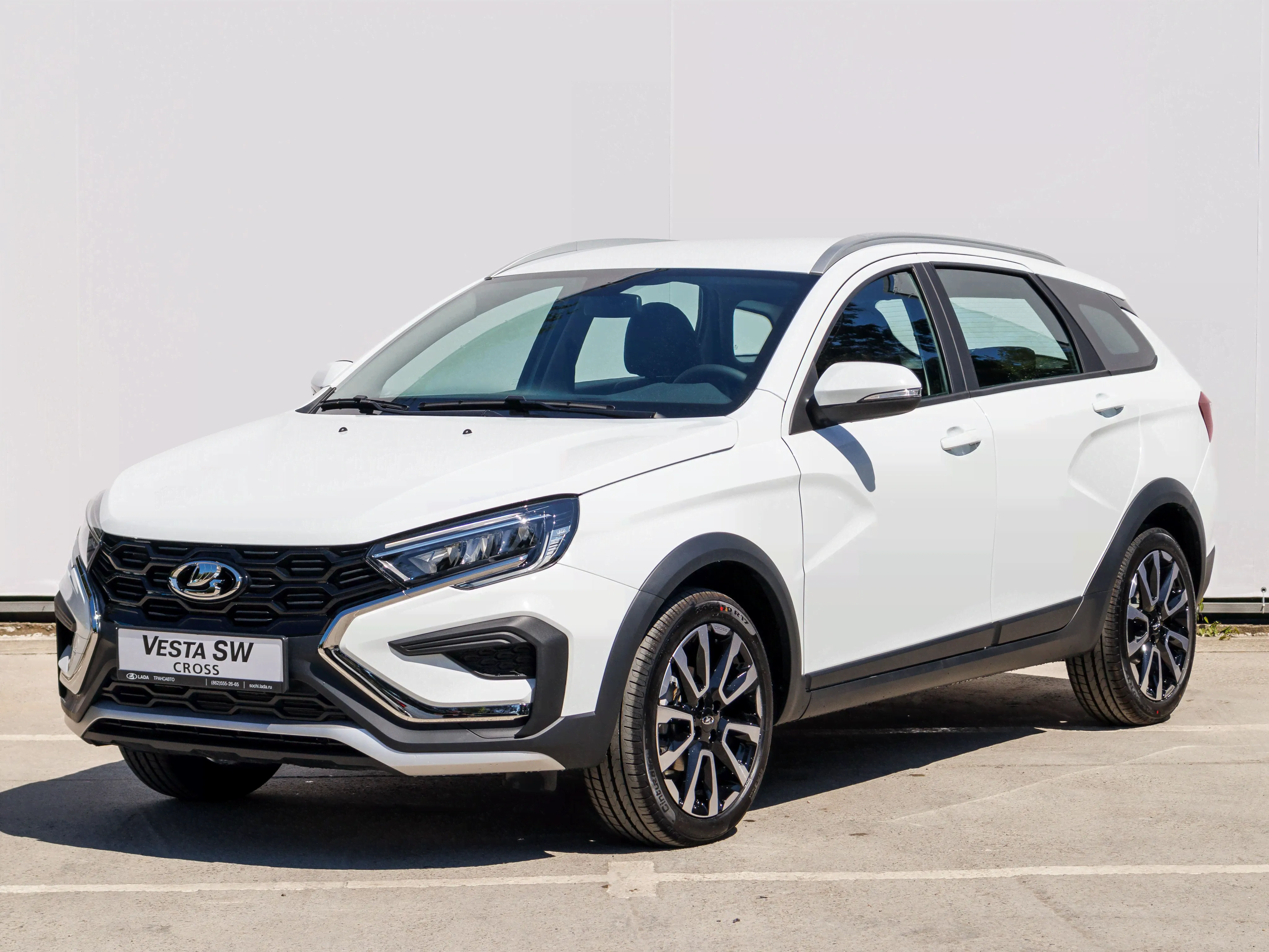 LADA Vesta SW cross МТ Enjoy'24 ,1,6 л ,белый-0