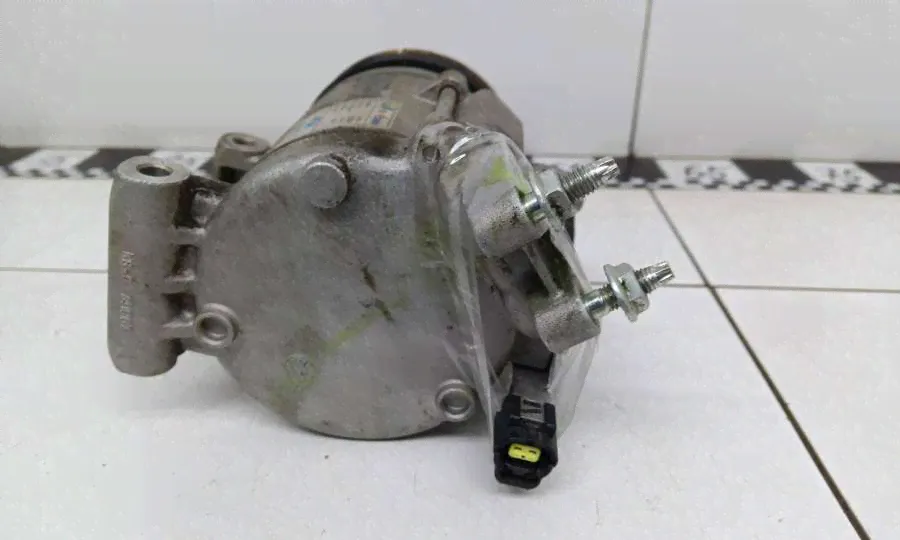 Компрессор кондиционера Lada XRAY-1