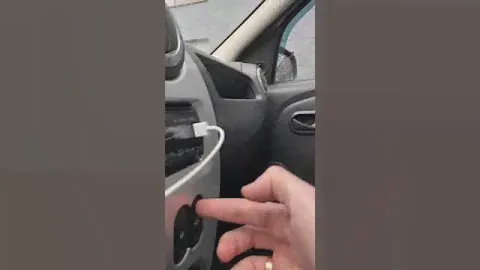 Демонстрация работы доводчика стекол МАКС-2 Ларгус на Renault Logan I (faza 2)