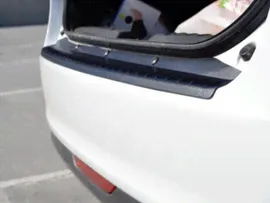 Накладка заднего бампера Lada Vesta (Накладка заднего бампера Lada Vesta)
